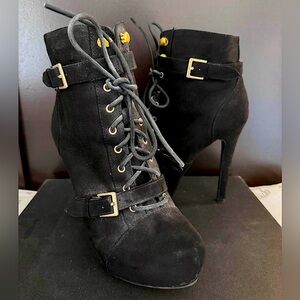 JustFab Gelva Boots, 8.5, Black